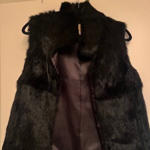 Michael Kors Black Fur Vest - Picture 2 of 5